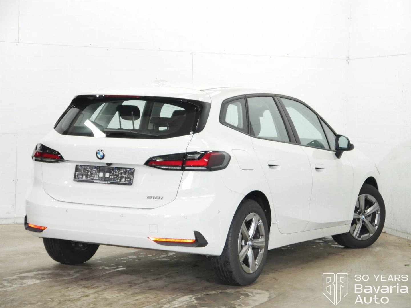 BMW 218 i Active Tourer Steptronic - изображение 3