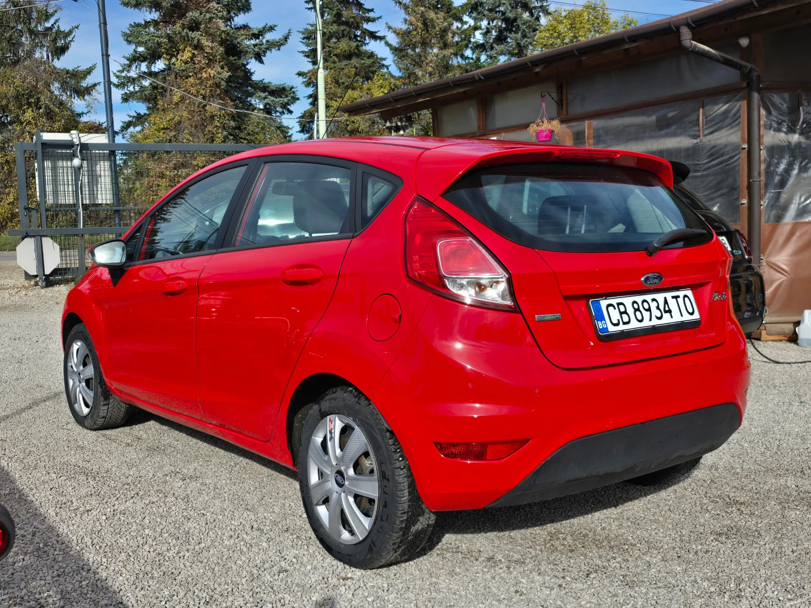Ford Fiesta 1.0i-EcoBoost/Автоматик/Лизинг - изображение 6