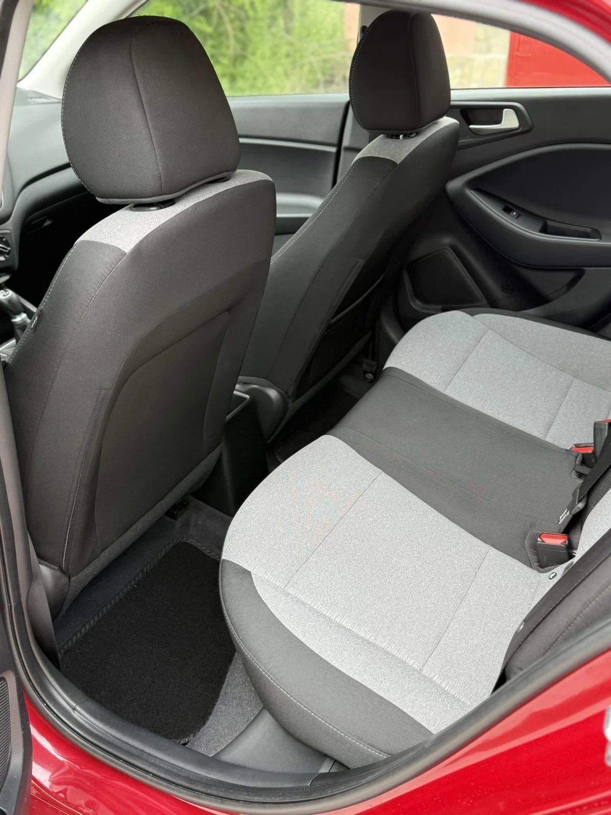 Hyundai I20 1.250 Бензин/Газ - изображение 7