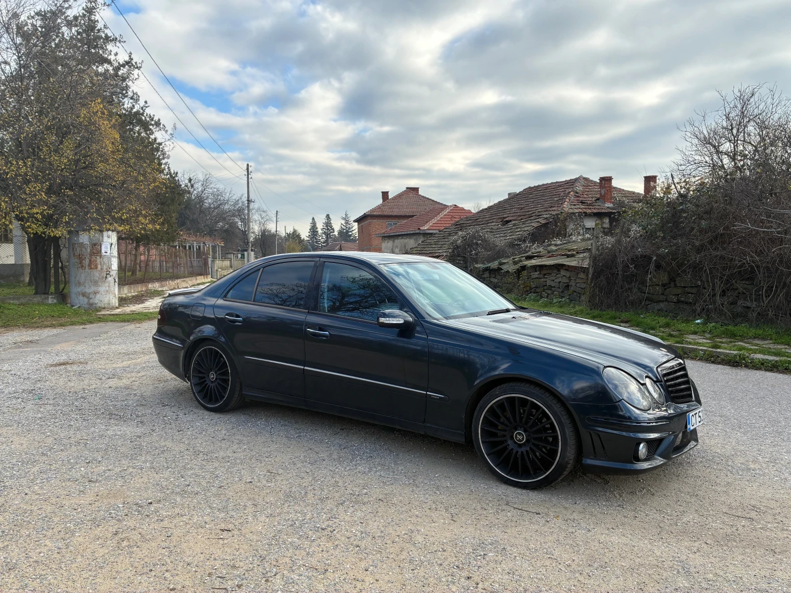 Mercedes-Benz E 500  - изображение 5