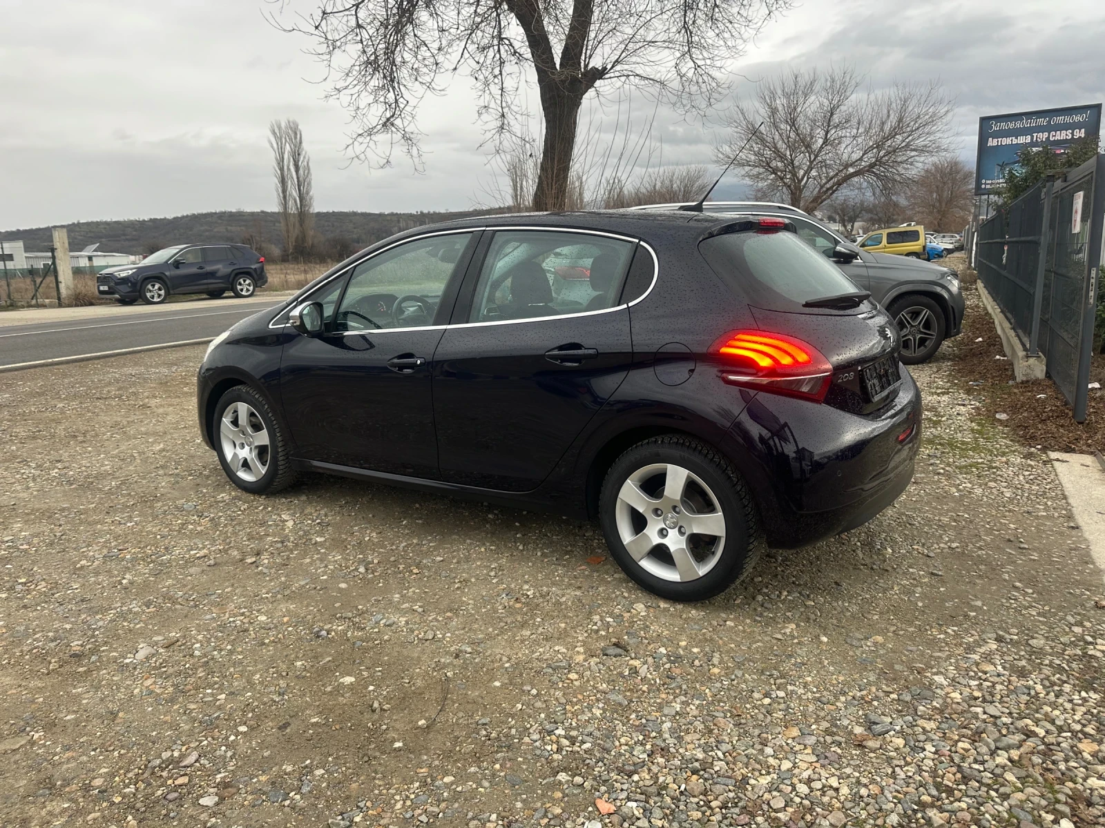 Peugeot 208 1.2 PureTech Allure - изображение 5