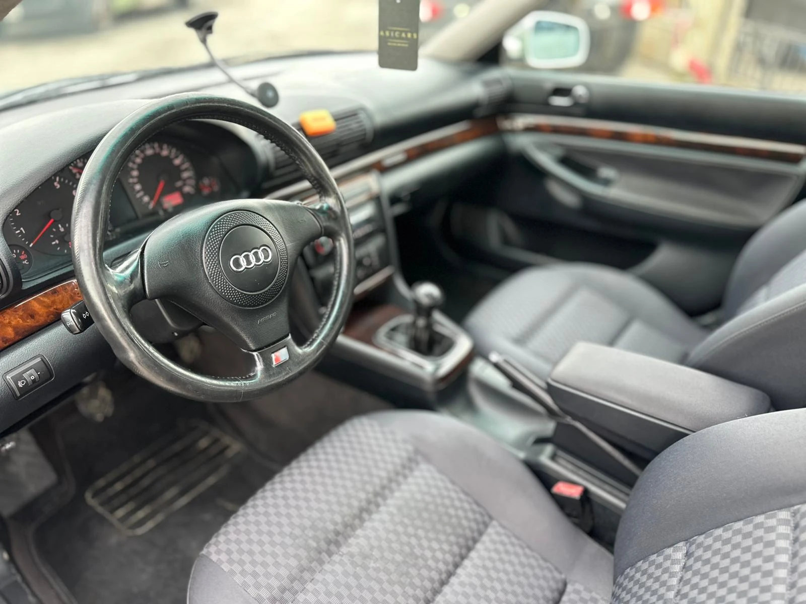 Audi A4 / 4X4 / GAS /  - изображение 9