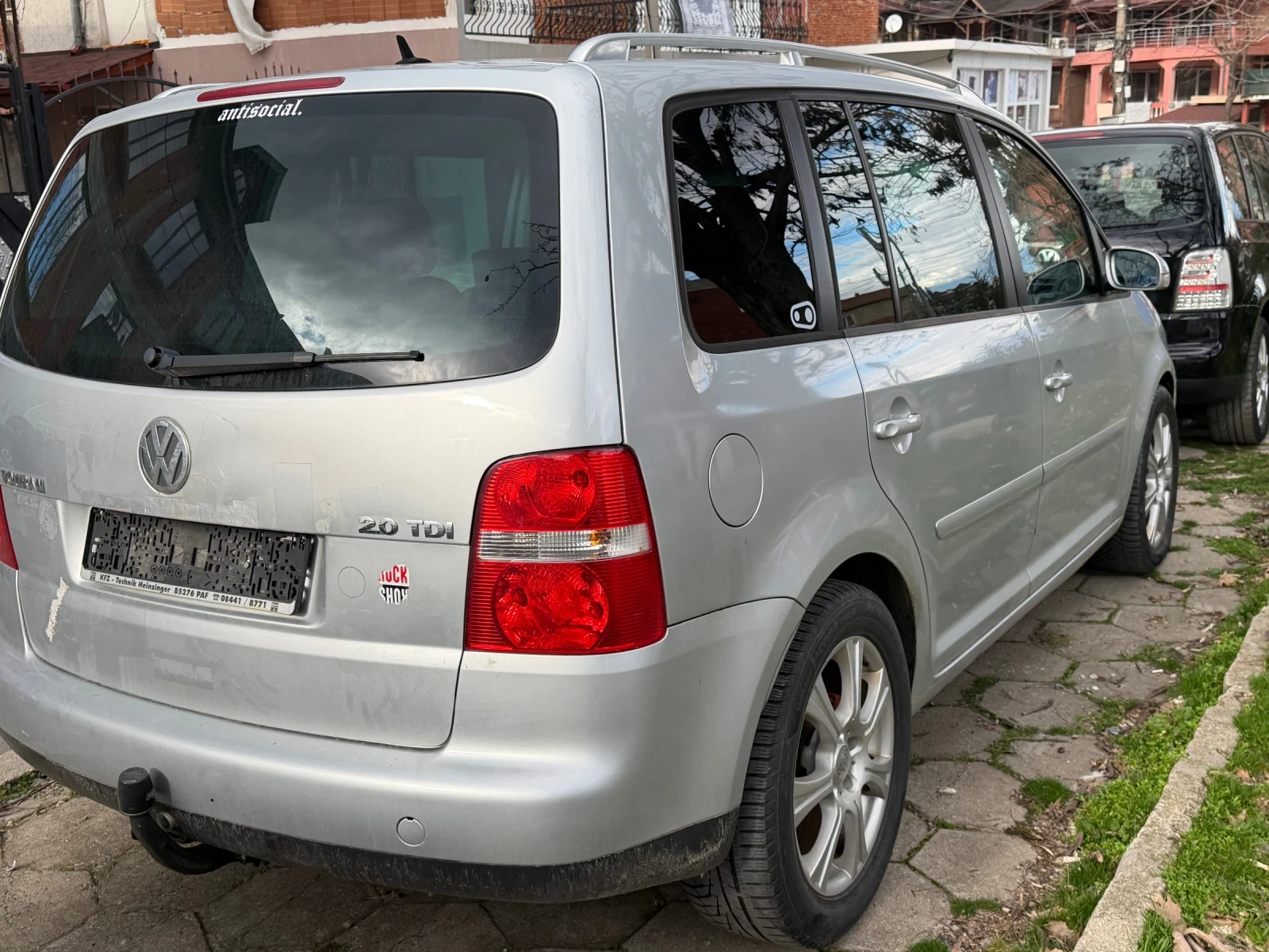 VW Touran 2.0 140hp - изображение 3