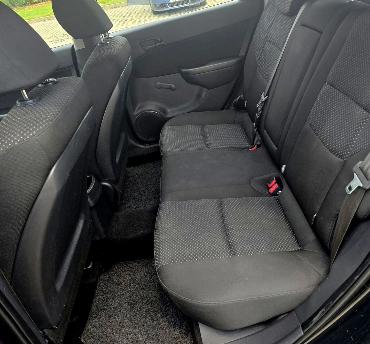 Hyundai I30 1.6CRDI/ПЕРФЕКТЕН, снимка 14 - Автомобили и джипове - 53893975