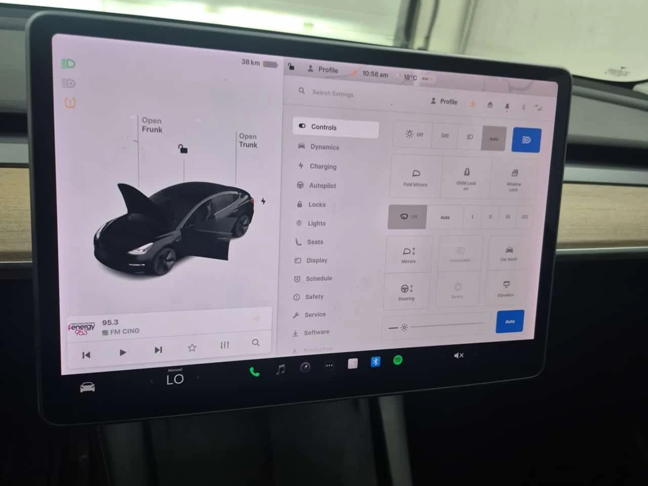 Tesla Model 3 | STANDARD RANGE | RWD | CARFAX , снимка 10 - Автомобили и джипове - 54114720