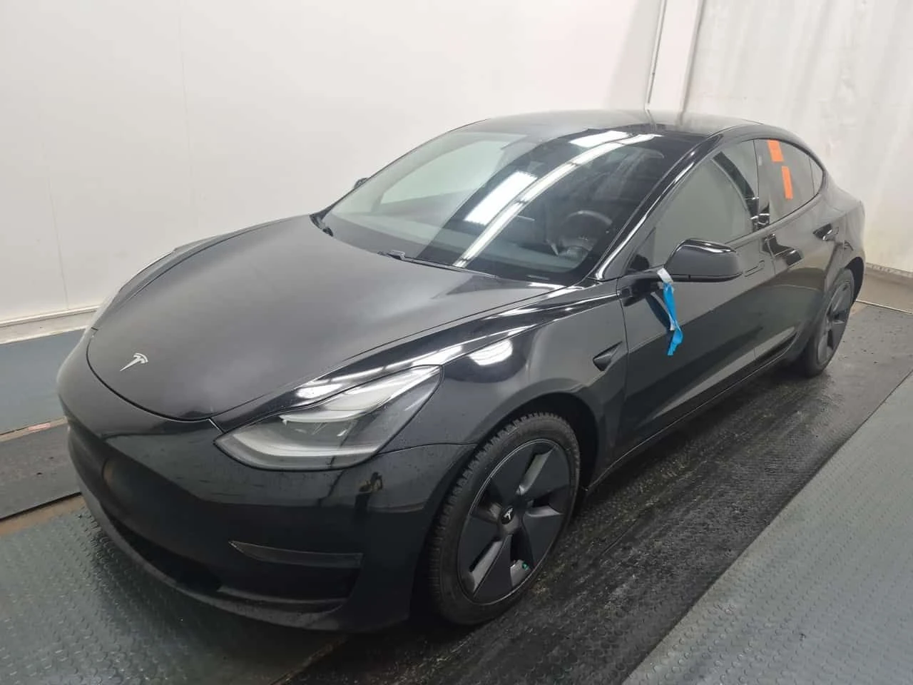 Tesla Model 3 | STANDARD RANGE | RWD | CARFAX  | Auto.bg — изображение 1