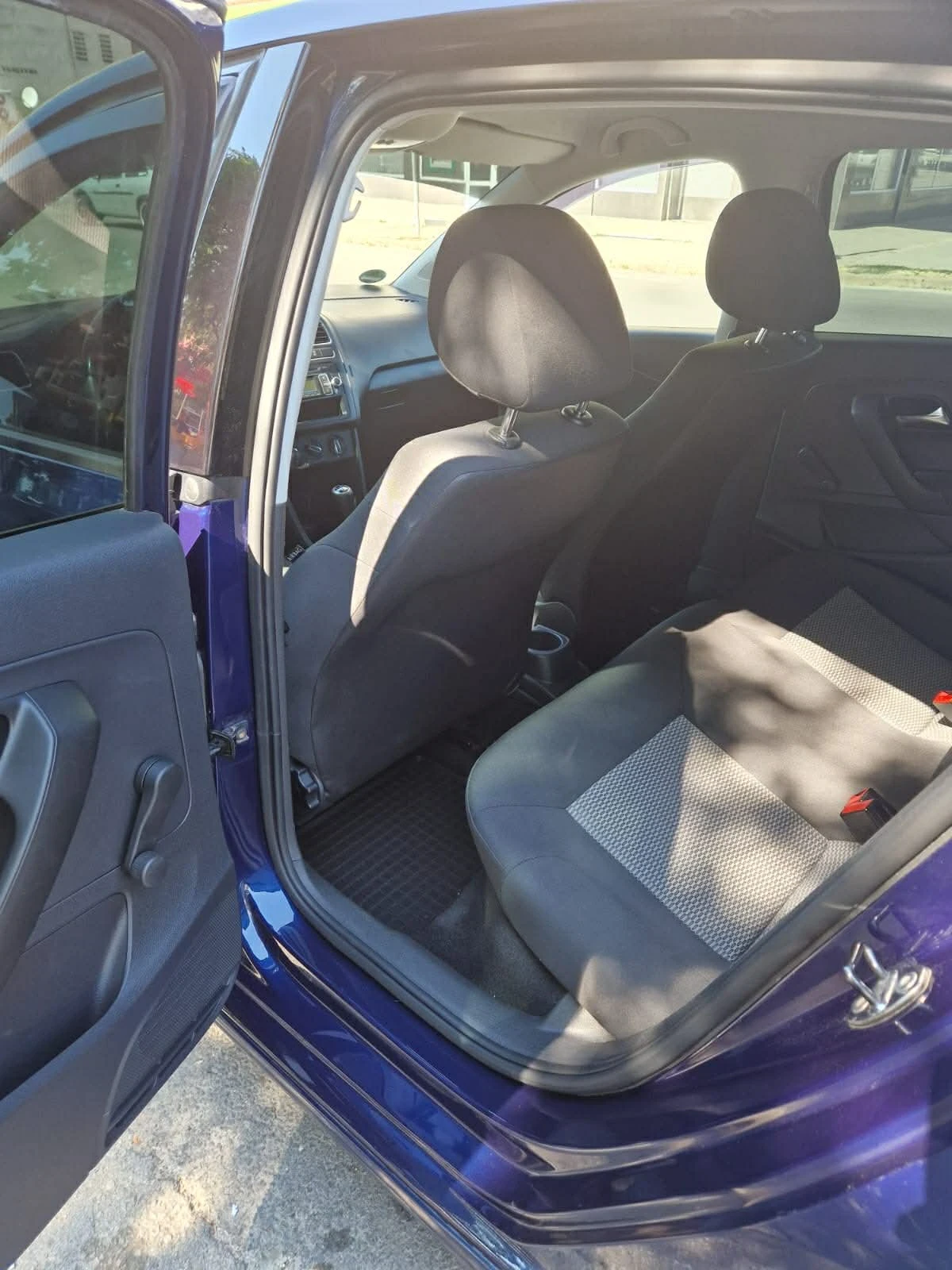 VW Polo 1.2D;Уникат;Обслужен, снимка 11 - Автомобили и джипове - 54169270