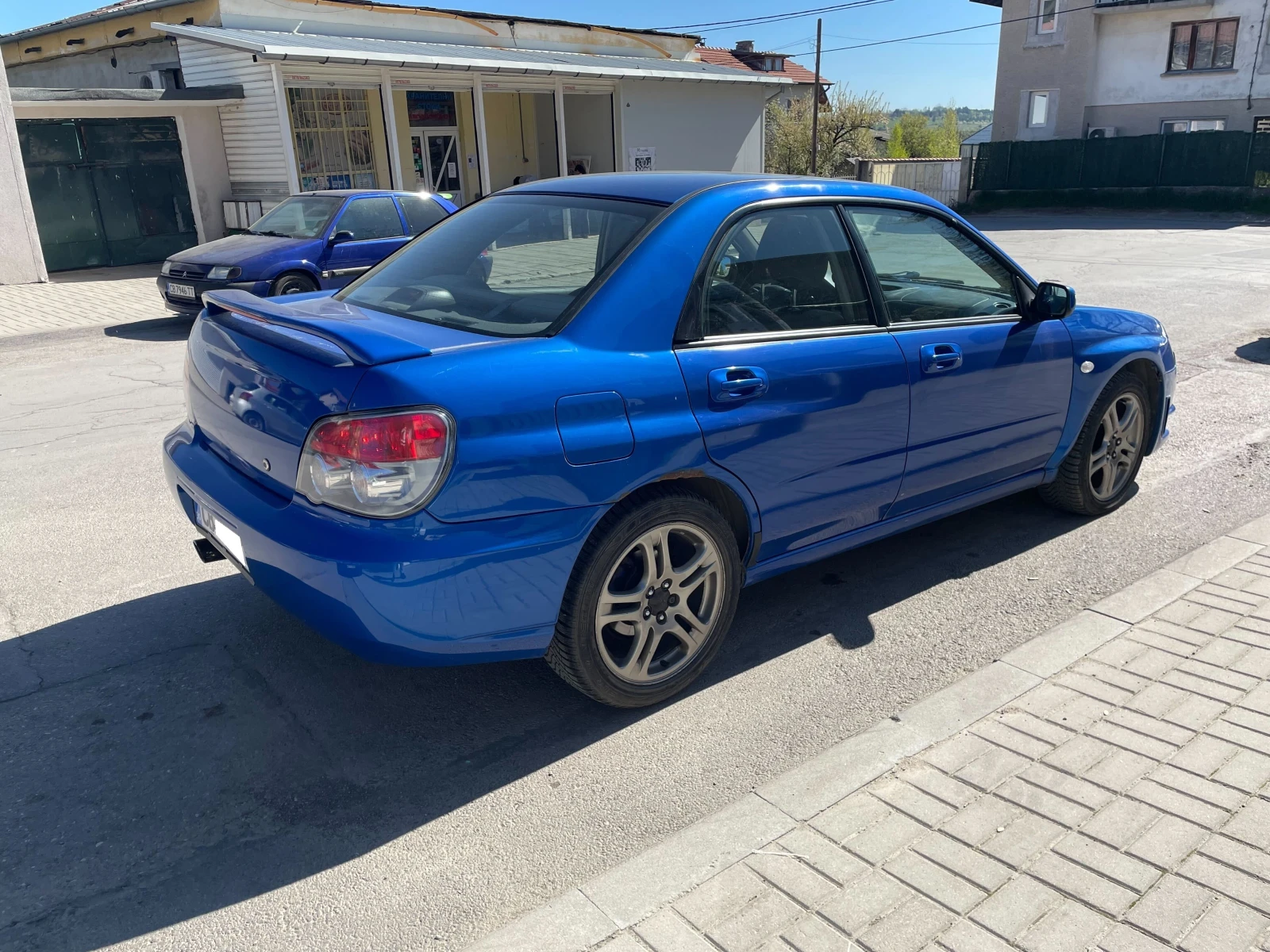 Subaru Impreza 2.0 Седан, снимка 4 - Автомобили и джипове - 54454259