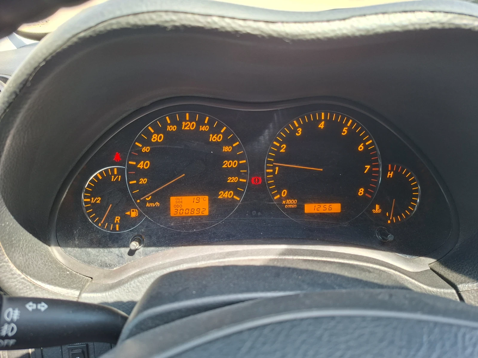 Toyota Avensis Т25, снимка 16 - Автомобили и джипове - 54498289