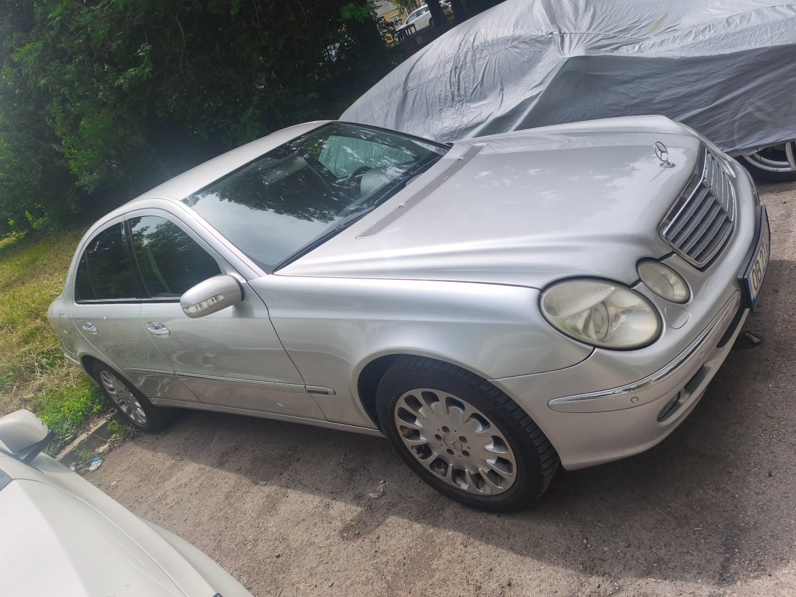 Mercedes-Benz E 500, снимка 3 - Автомобили и джипове - 54604895