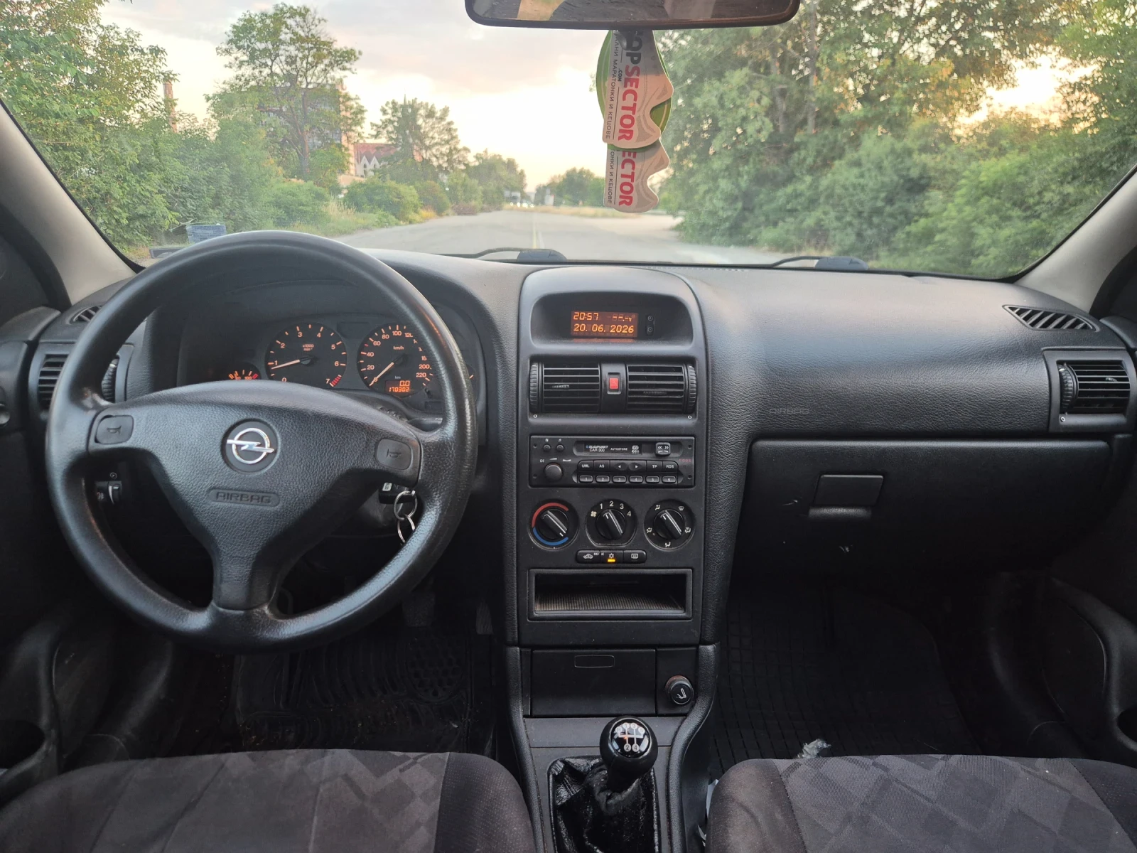 Opel Astra 1.6I, снимка 11 - Автомобили и джипове - 54990968