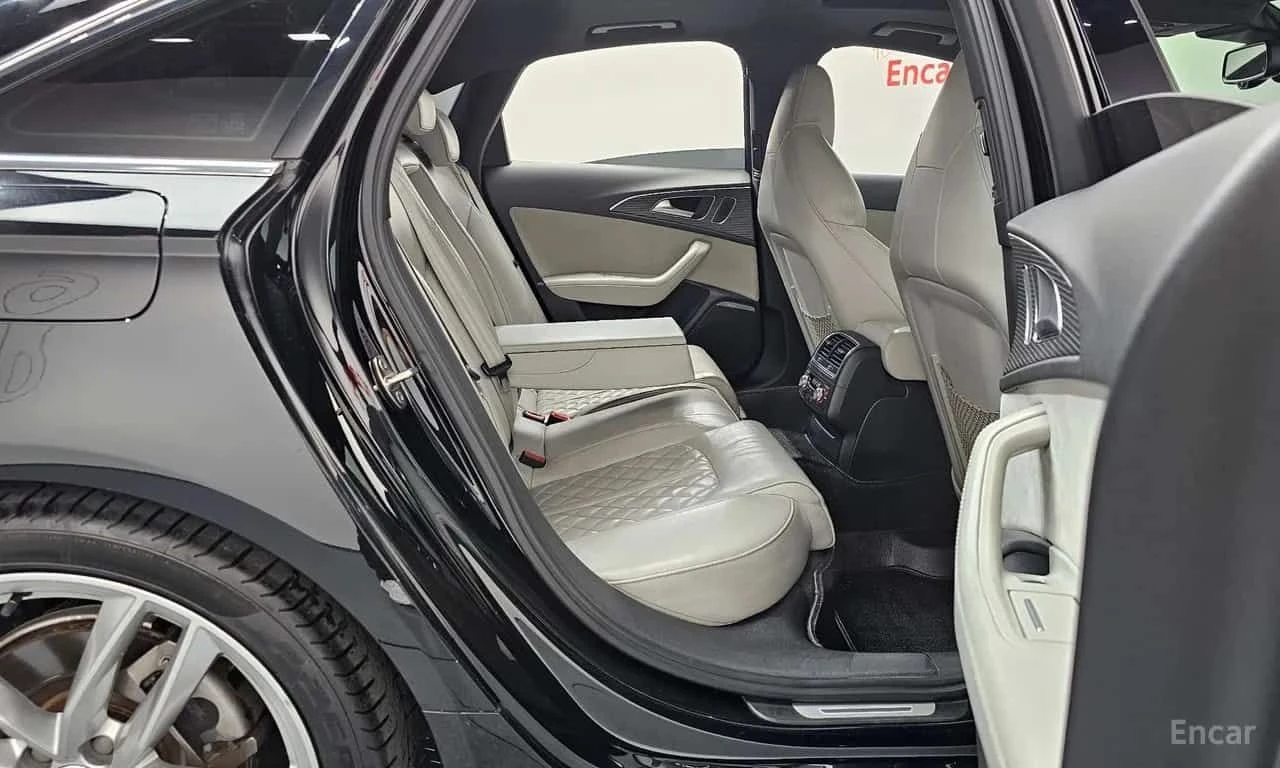 Audi A6 50 TFSI Quattro / ДИСТРОНИК / HUD , снимка 11 - Автомобили и джипове - 55617393