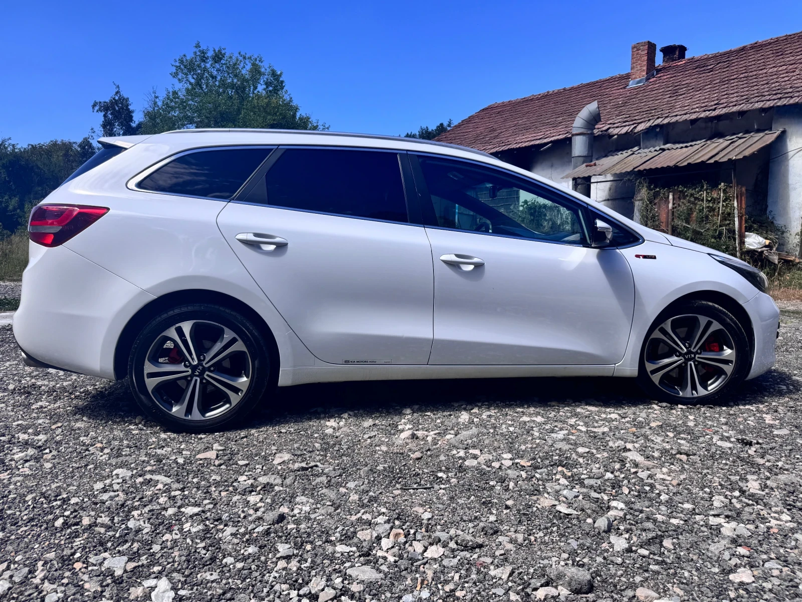 Kia Ceed 1.6CRDI* GTLine* Automat* , снимка 6 - Автомобили и джипове - 55724604