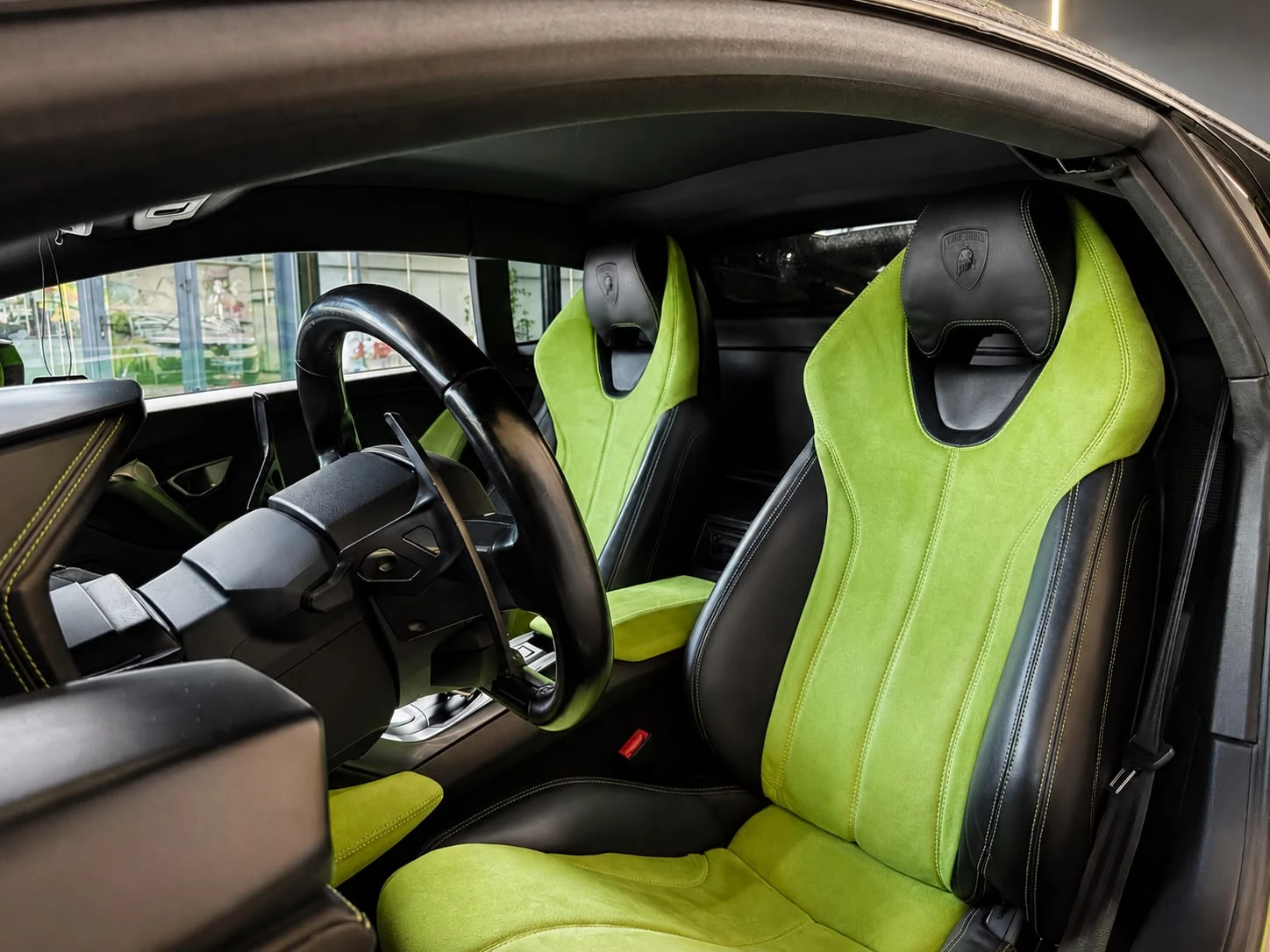 Lamborghini Huracan LP 610-4* V10* Sensonum Premium Sound* ЛИЗИНГ, снимка 9 - Автомобили и джипове - 55769086