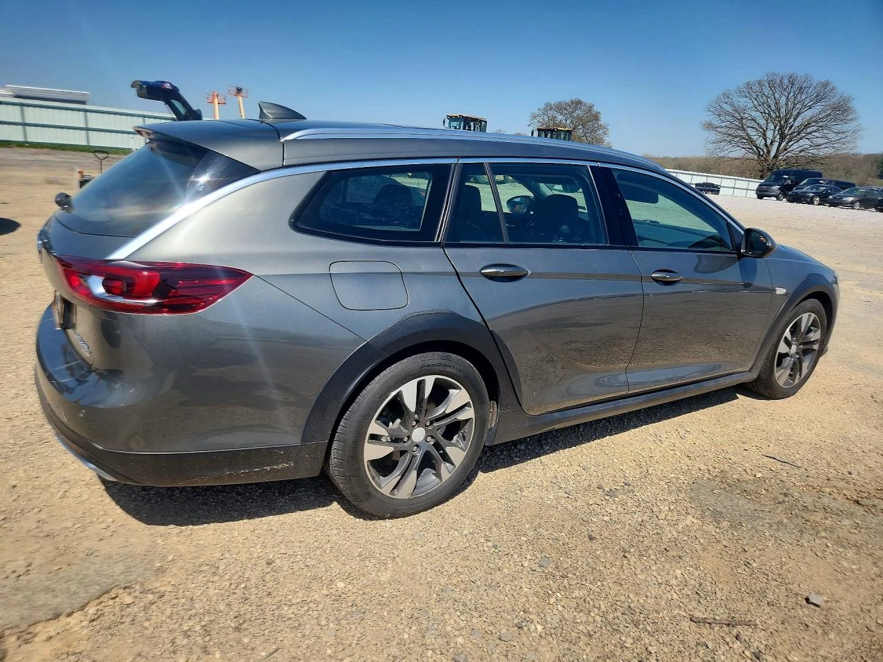 Buick Regal 2.0l Tourx Essence, снимка 3 - Автомобили и джипове - 55931377