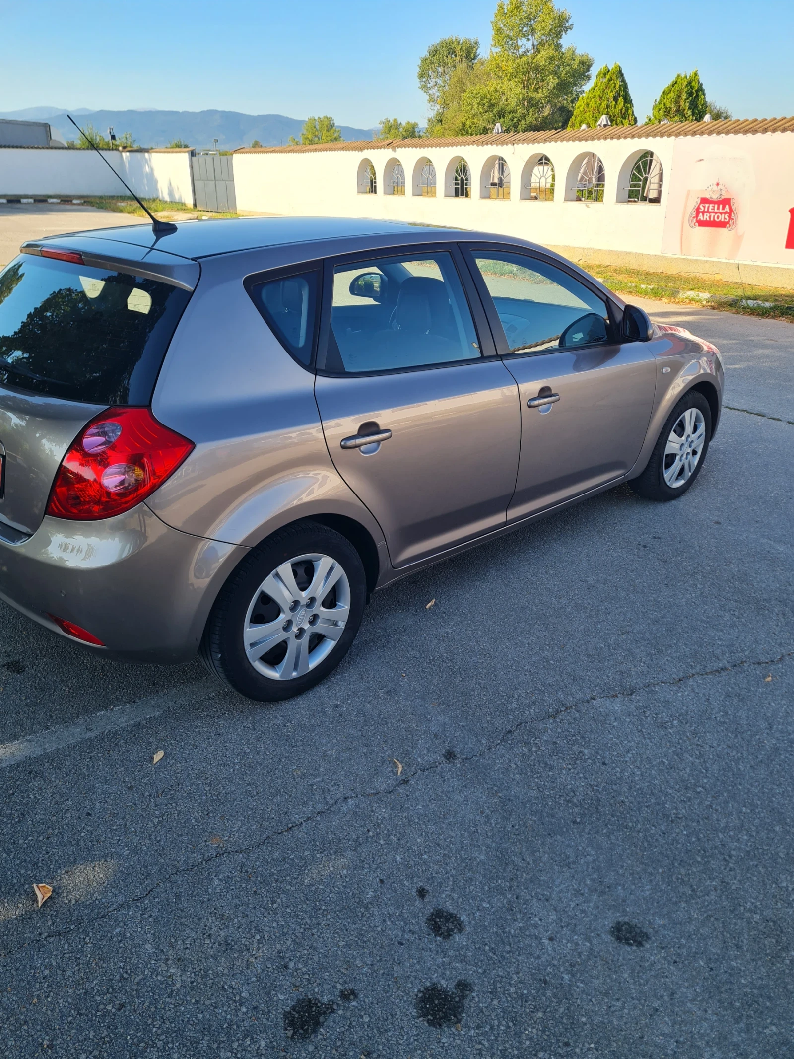 Kia Ceed 1.6куб.115к.с., снимка 3 - Автомобили и джипове - 55998977