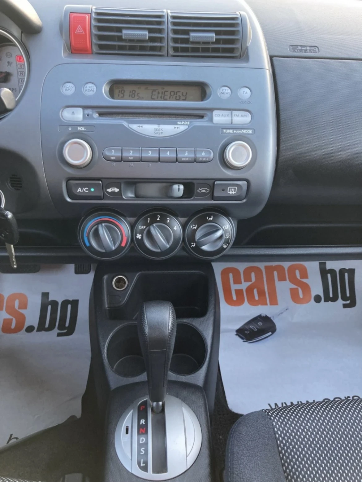 Honda Jazz 1.4, снимка 5 - Автомобили и джипове - 56039206