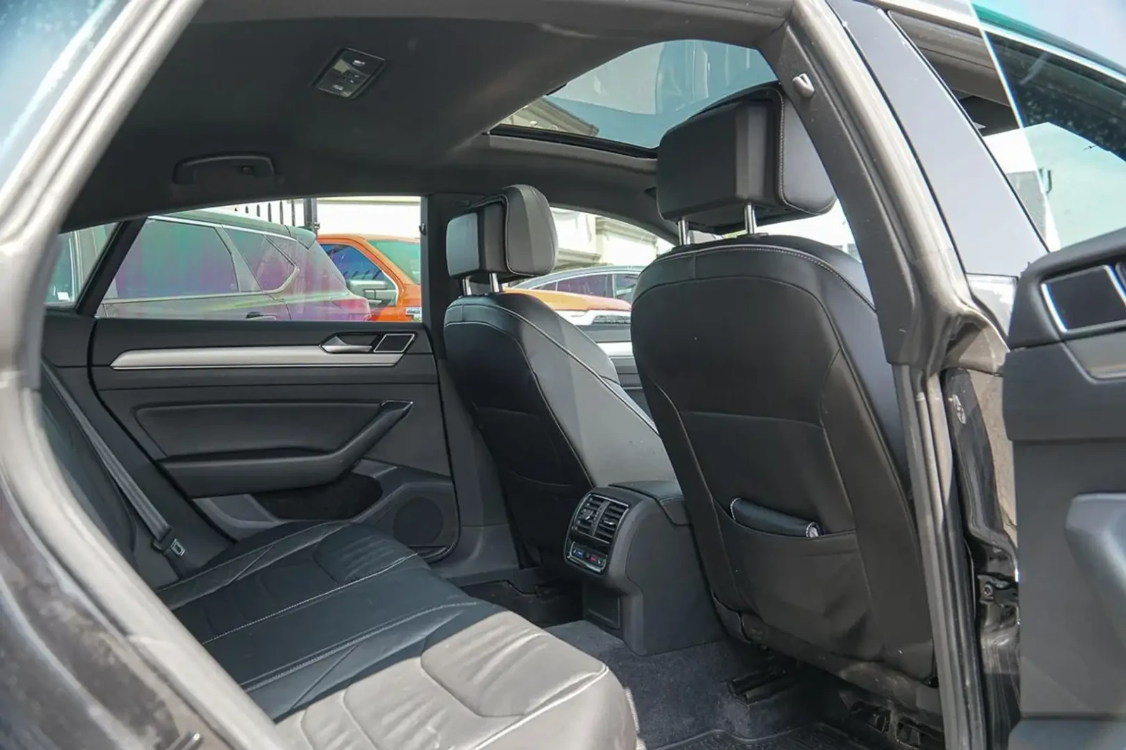 VW Arteon Execline R-LINE 4MOTION CARBON APR INTAKE NAVI, снимка 9 - Автомобили и джипове - 56221384