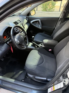 Toyota Rav4 2.2 , снимка 12