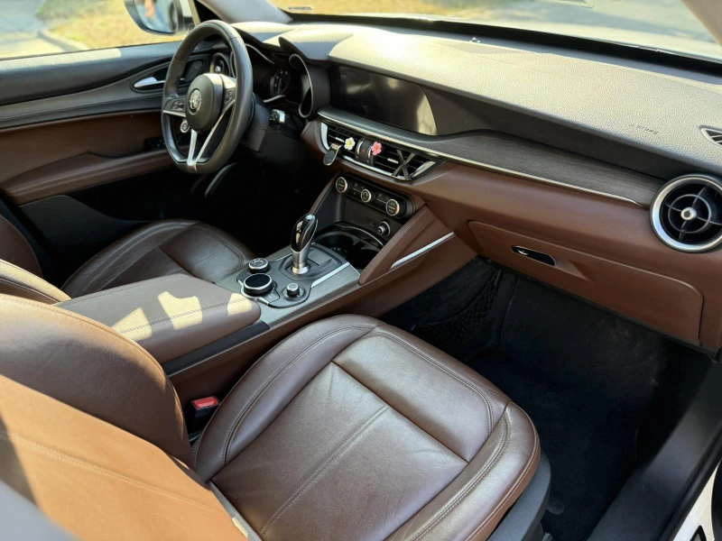 Alfa Romeo Stelvio 2.0t Q4, снимка 11 - Автомобили и джипове - 51746350