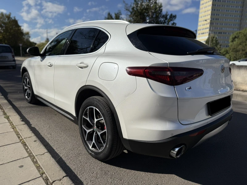 Alfa Romeo Stelvio 2.0t Q4, снимка 4 - Автомобили и джипове - 51746350