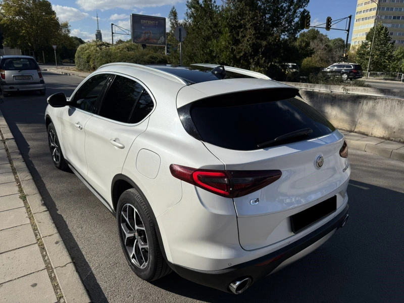 Alfa Romeo Stelvio 2.0t Q4, снимка 16 - Автомобили и джипове - 51746350