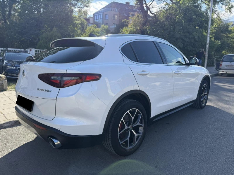Alfa Romeo Stelvio 2.0t Q4, снимка 8 - Автомобили и джипове - 51746350