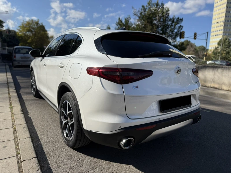 Alfa Romeo Stelvio 2.0t Q4, снимка 5 - Автомобили и джипове - 51746350
