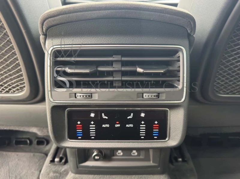Audi RSQ8 B&O * MATRIX* PANO* CARBON* HUD* ВАКУУМ* KERAMIKA*, снимка 13 - Автомобили и джипове - 52233300