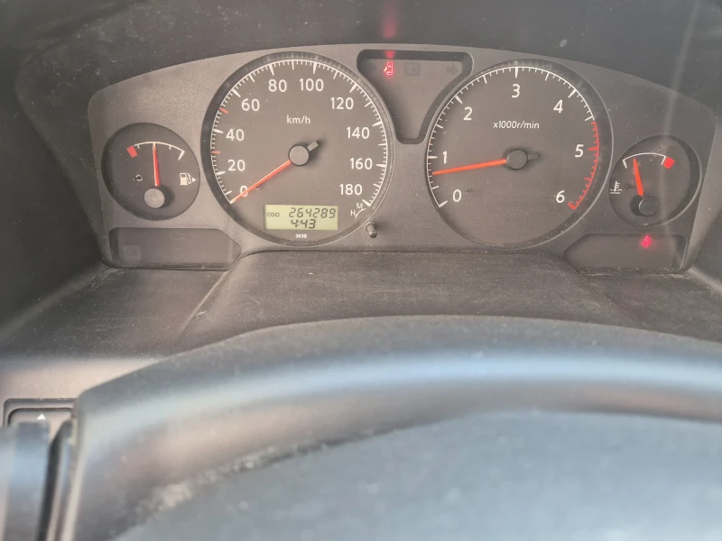 Nissan Patrol, снимка 8 - Автомобили и джипове - 53461351