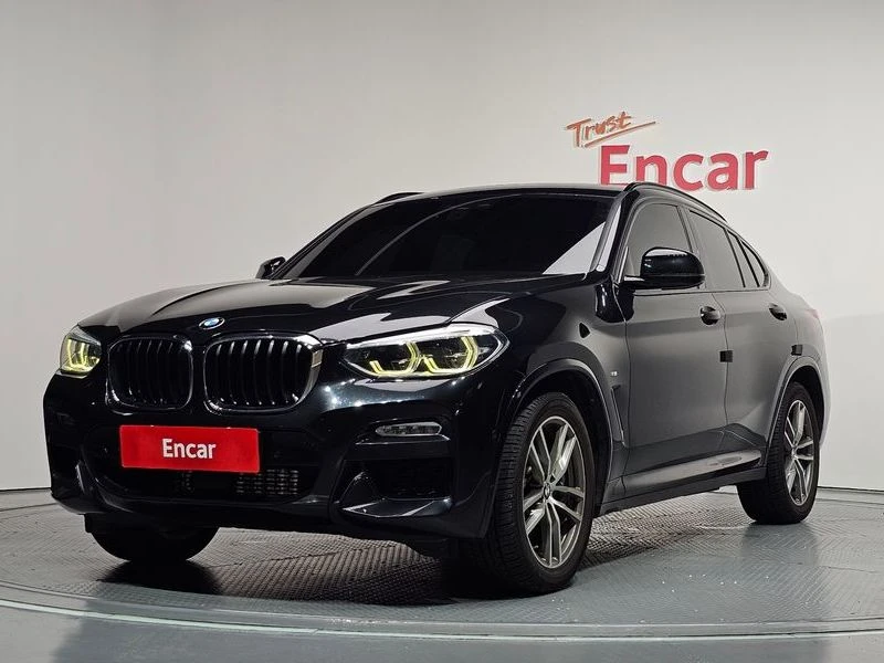 BMW X4 xDrive20d M | DIST| HEAD UP| PANO| НАДУВАНЕ