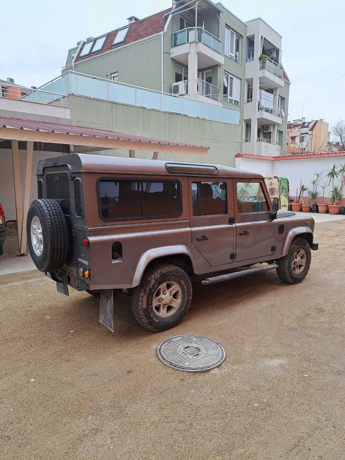 Land Rover Defender 110 - изображение 4