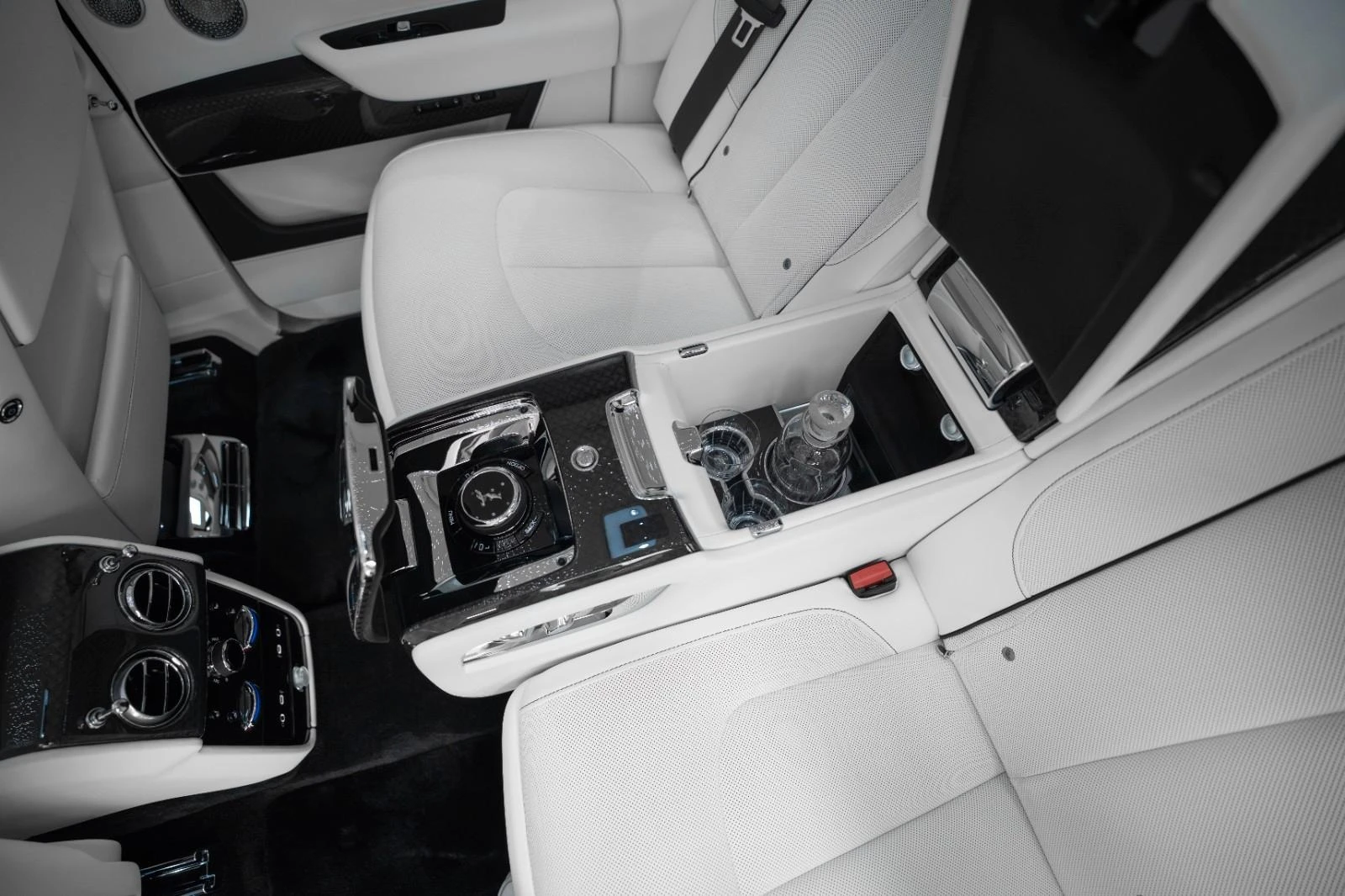 Rolls-Royce Cullinan SERIES II/BLACK BADGE/BESPOKE/SHOOTING STAR/ | Mobile.bg   16