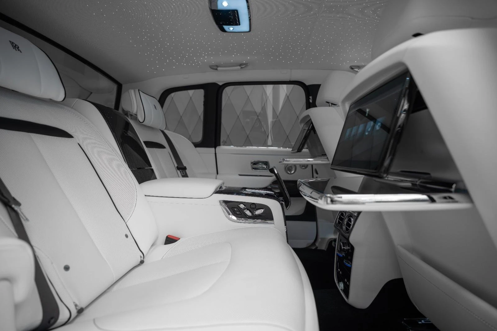 Rolls-Royce Cullinan SERIES II/BLACK BADGE/BESPOKE/SHOOTING STAR/ | Mobile.bg   15