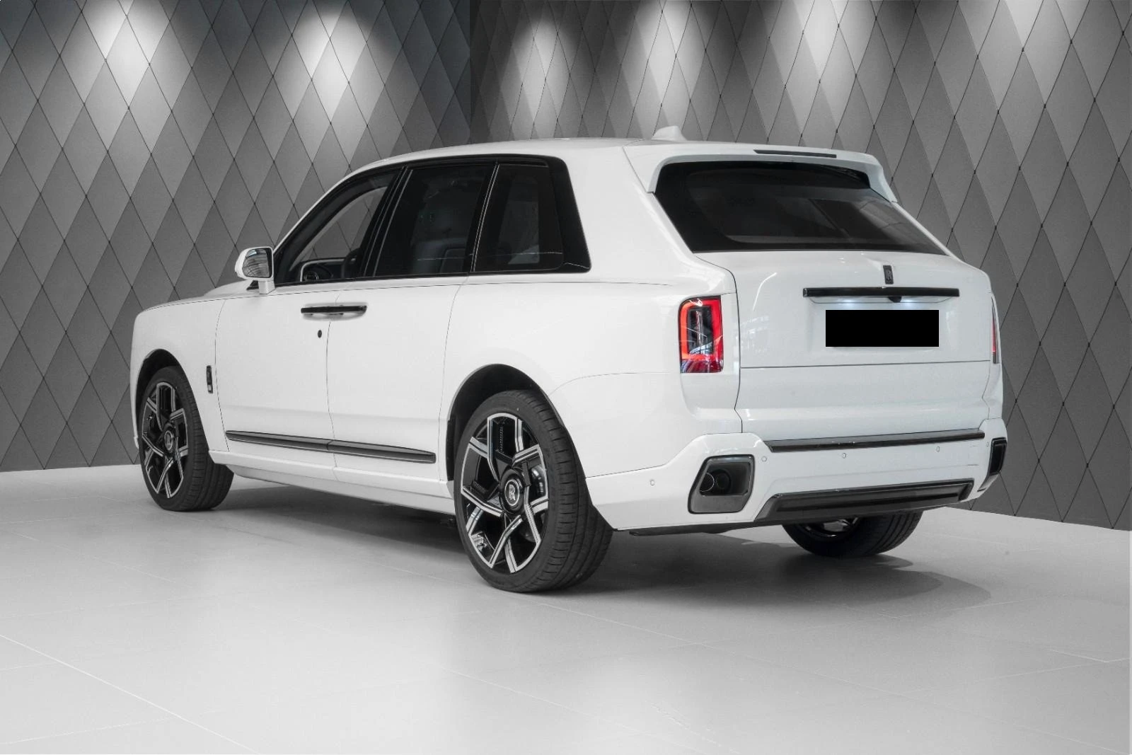 Rolls-Royce Cullinan SERIES II/BLACK BADGE/BESPOKE/SHOOTING STAR/ - изображение 7