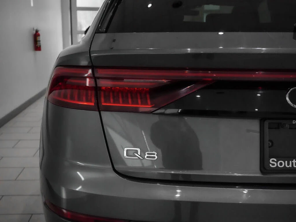 Audi Q8 * ТОП* Обдухване* 360КАМ* Памет* Mild-hybrid*  - изображение 7