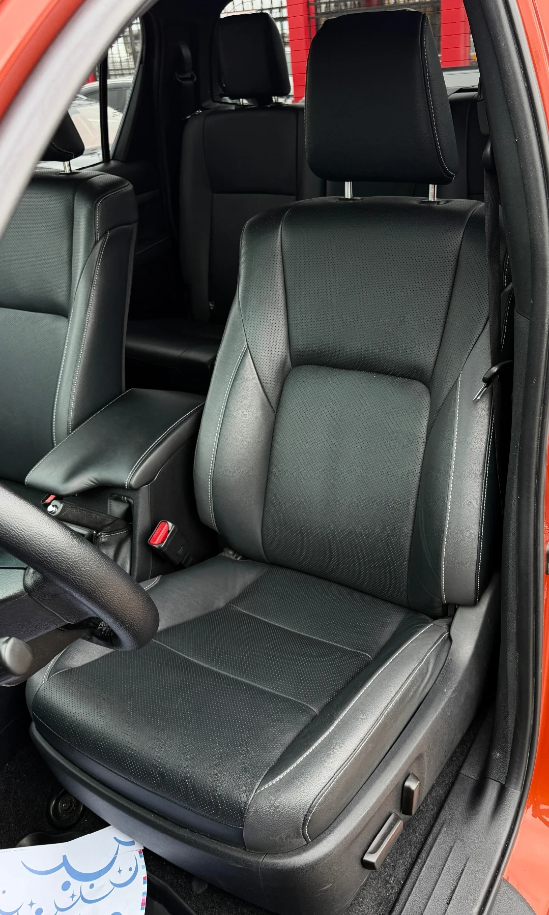 Toyota Hilux, снимка 9 - Автомобили и джипове - 54136350