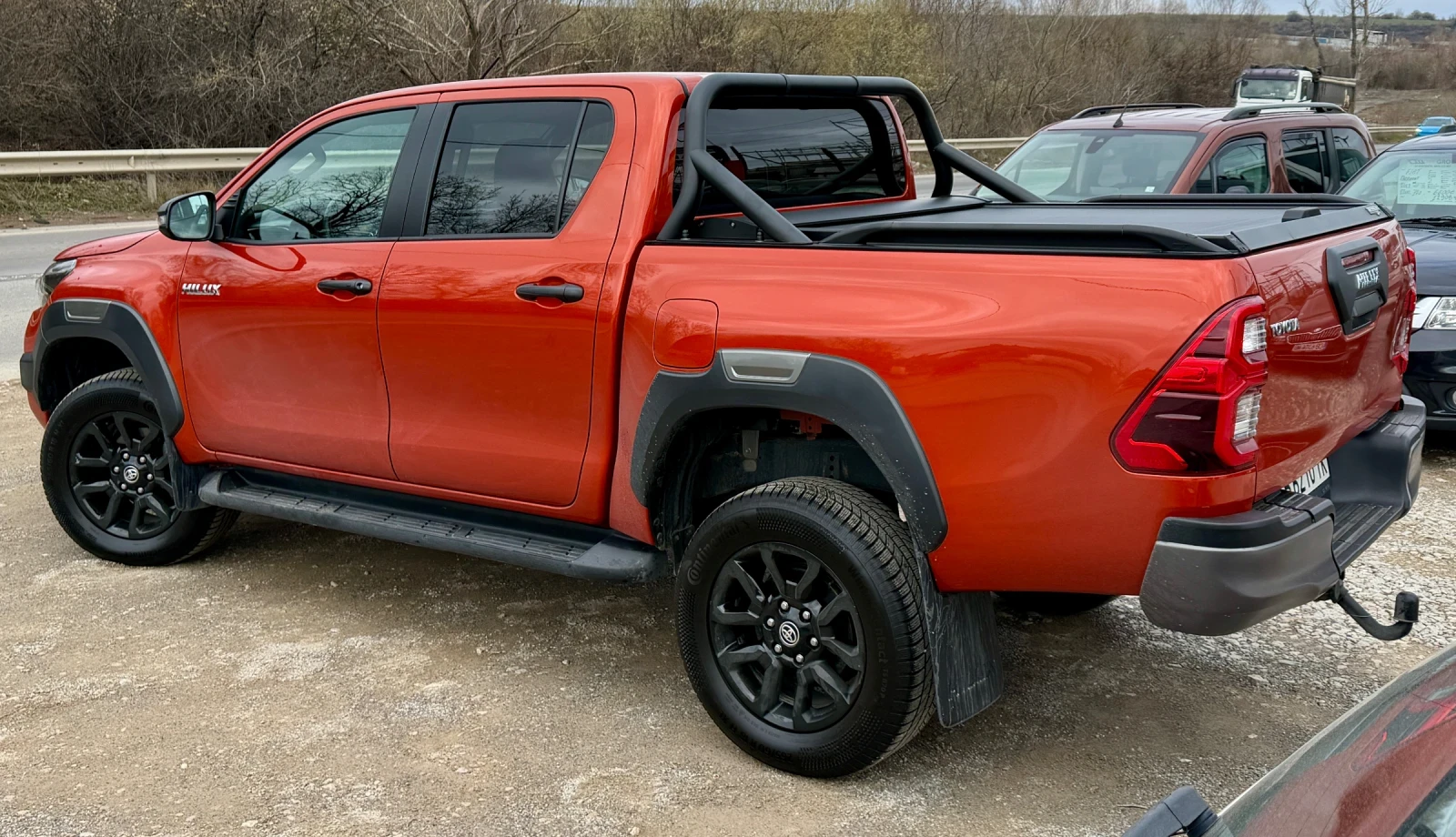 Toyota Hilux, снимка 4 - Автомобили и джипове - 54136350