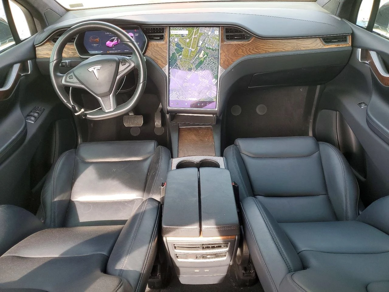 Tesla Model X, снимка 8 - Автомобили и джипове - 54403532