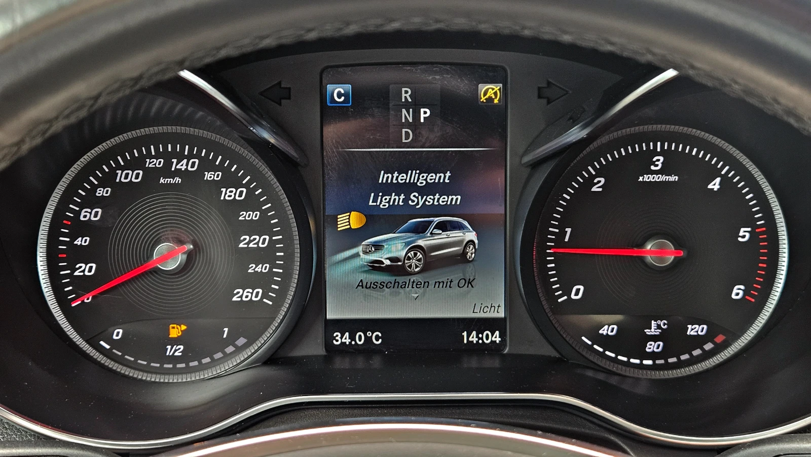 Mercedes-Benz GLC 250 AMG/GERMANY/9G TRON/CAMERA/BURMESTER/AIRMATIC/LIZI, снимка 10 - Автомобили и джипове - 54856432