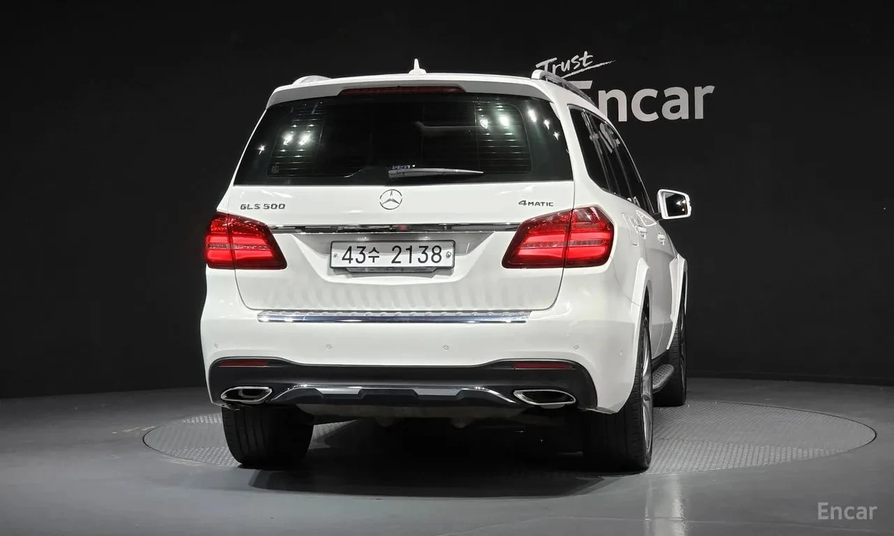 Mercedes-Benz GLS 500 АМГ ПАКЕТ/ 4MATIC /ФИНАНСИРАНЕ, снимка 4 - Автомобили и джипове - 56134674