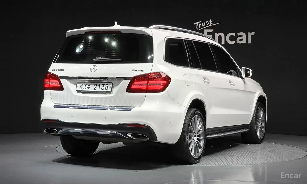 Mercedes-Benz GLS 500 АМГ ПАКЕТ/ 4MATIC /ФИНАНСИРАНЕ, снимка 2 - Автомобили и джипове - 56134674