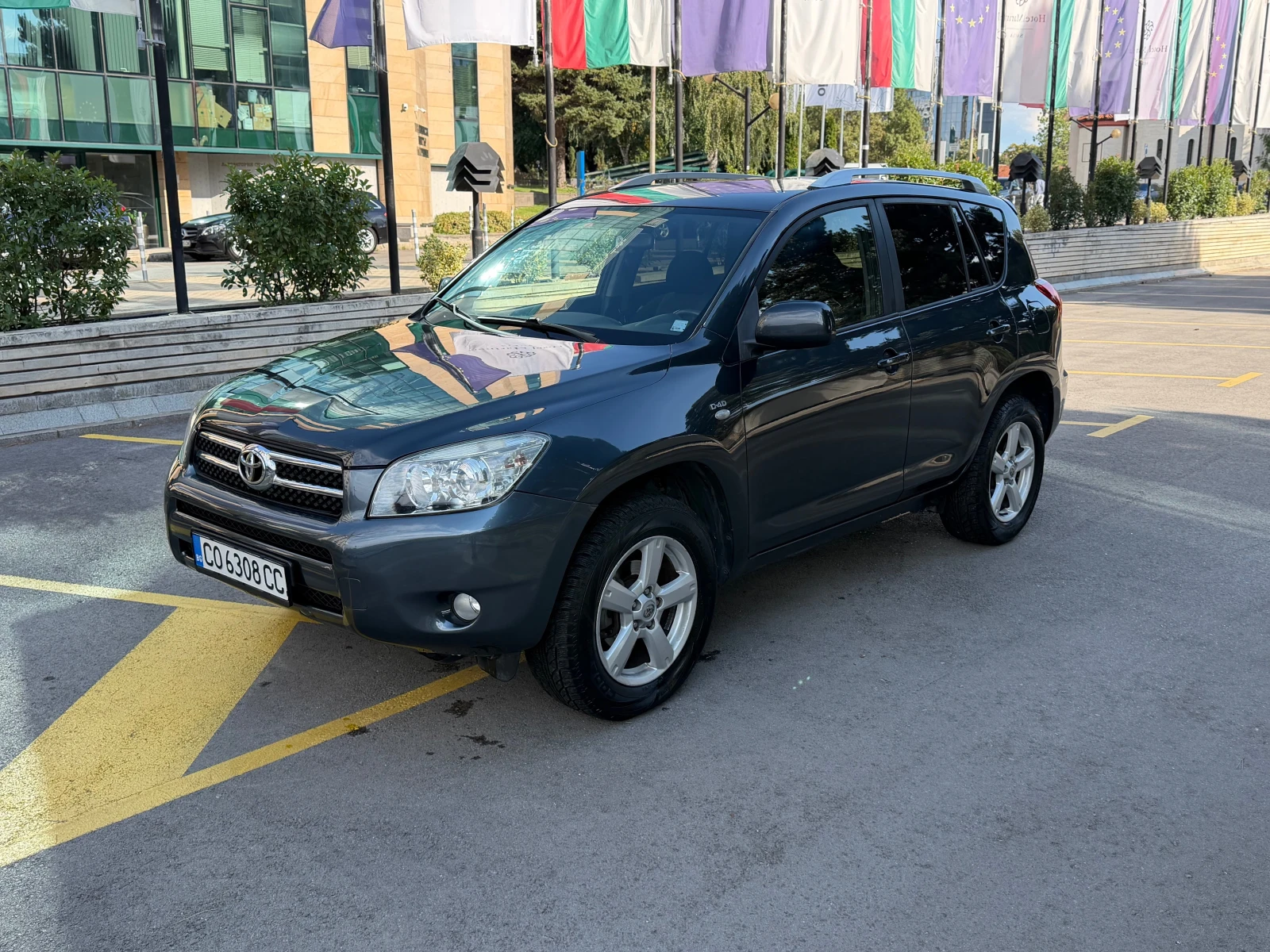 Toyota Rav4 2.2 , снимка 2 - Автомобили и джипове - 56152893