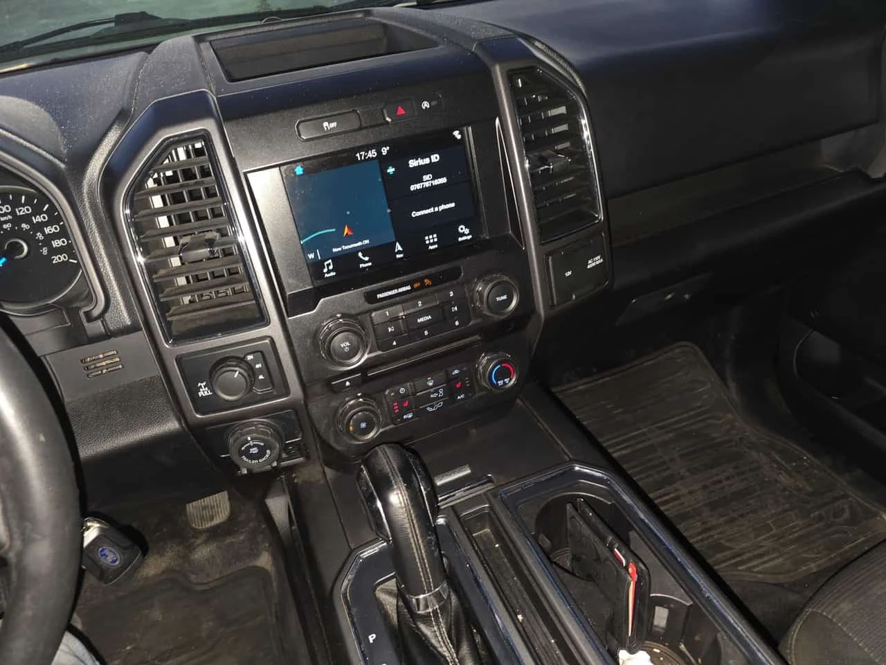 Ford F150 * 4WD SuperCrew * CARFAX * ��� ������������ ������ | Mobile.bg � ����������� 9
