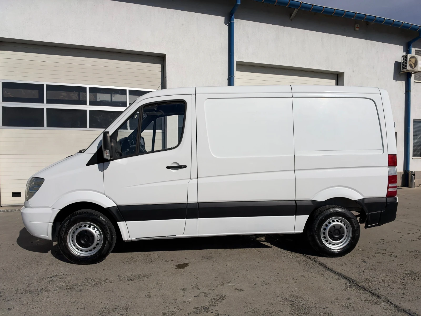 Mercedes-Benz Sprinter ОМ646  Климатроник  L1H1, снимка 4 - Бусове и автобуси - 56679591