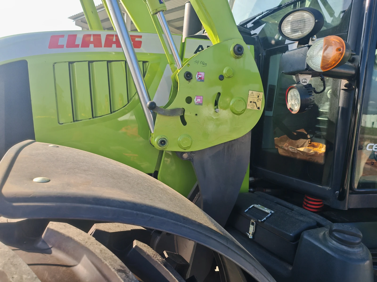 Трактор Claas Arion 520 лизинг с първоначална вноска 20 %, снимка 6 - Селскостопанска техника - 53832555