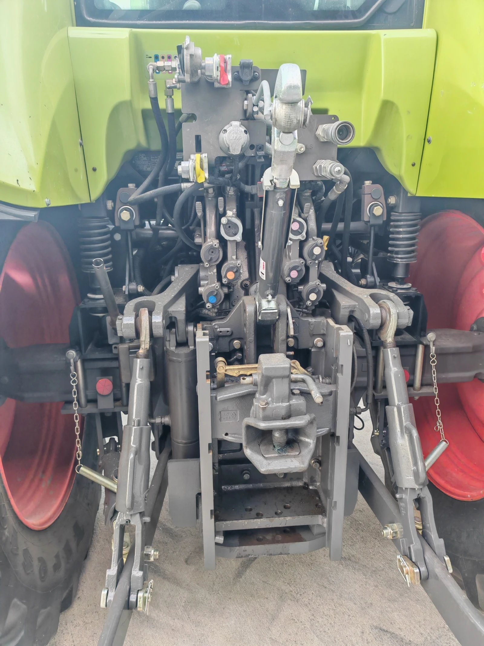 Трактор Claas Arion 520 лизинг с първоначална вноска 20 %, снимка 17 - Селскостопанска техника - 53832555