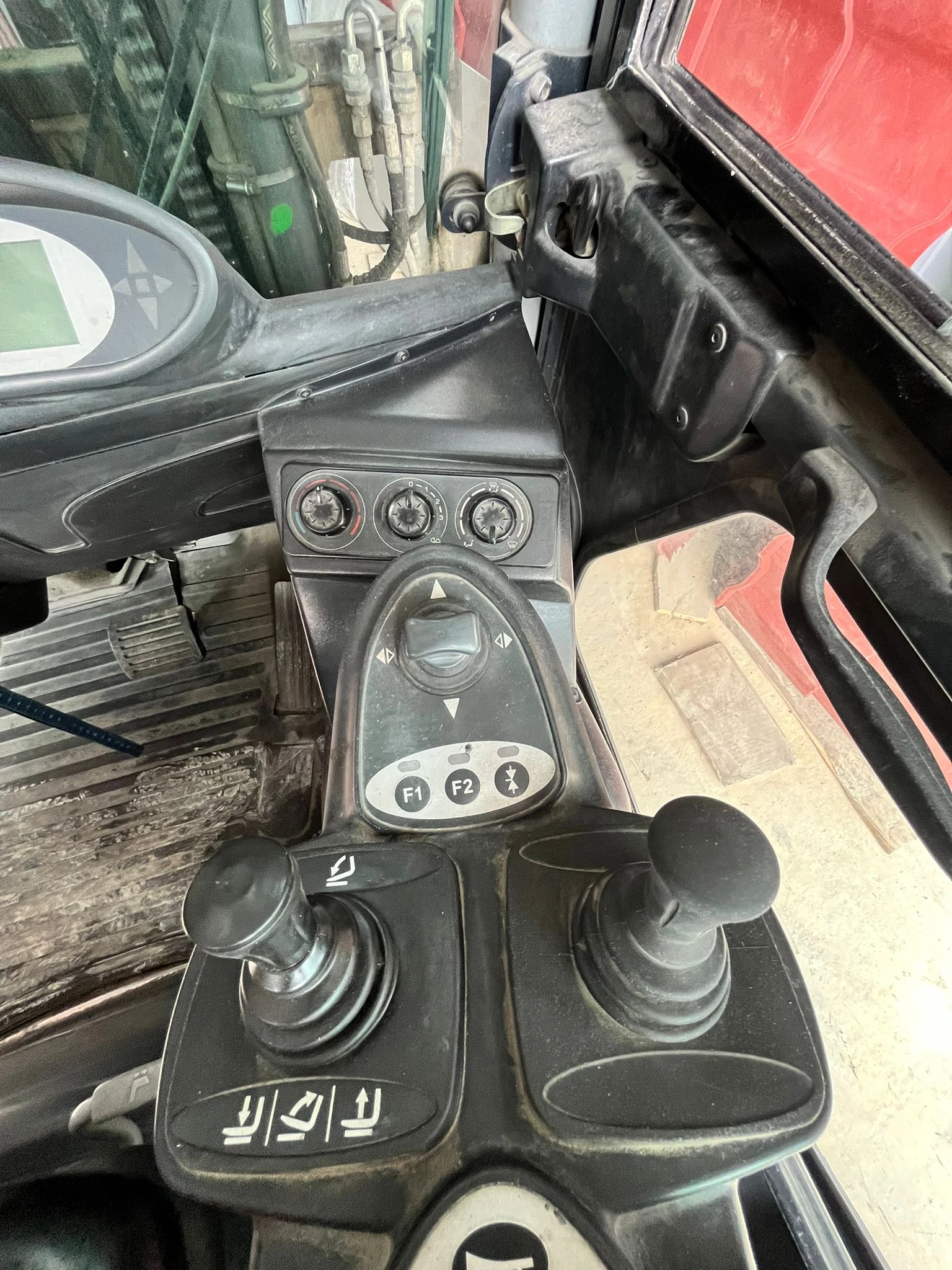 ������� Still | Mobile.bg � ����������� 8