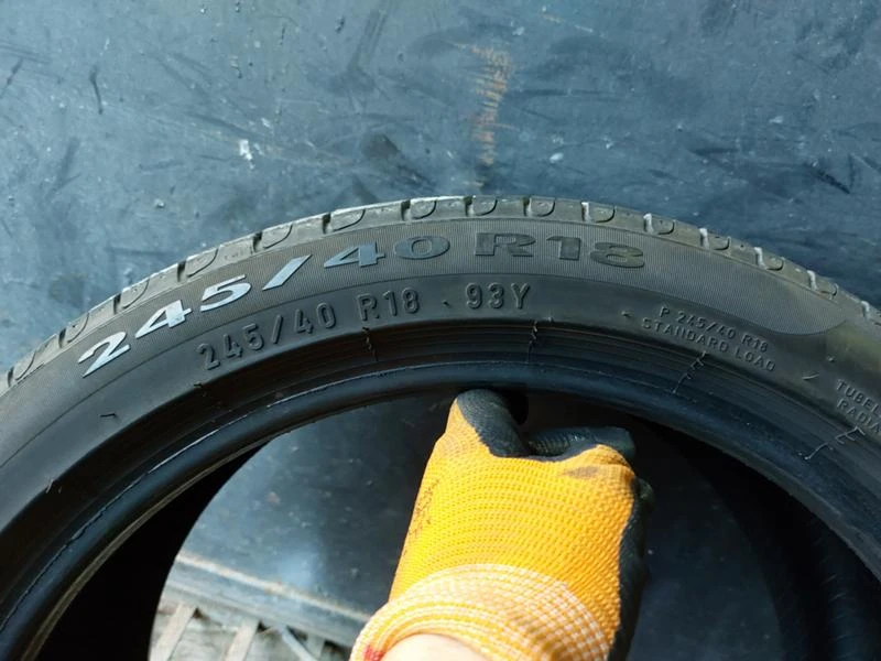 Гуми Летни 245/40R18, снимка 8 - Гуми и джанти - 37110486