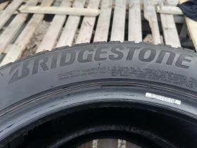 Гуми Зимни 215/55R17, снимка 3 - Гуми и джанти - 52731320